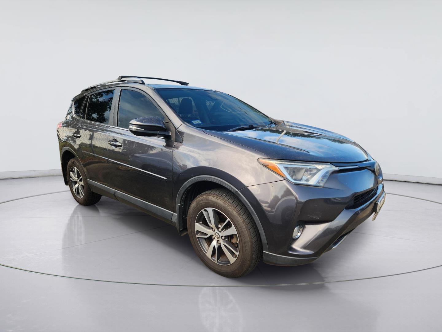 Magnetic Gray Metallic 2018 Toyota RAV4 SUV / Crossover Front-Wheel Drive 6-Speed Automatic
