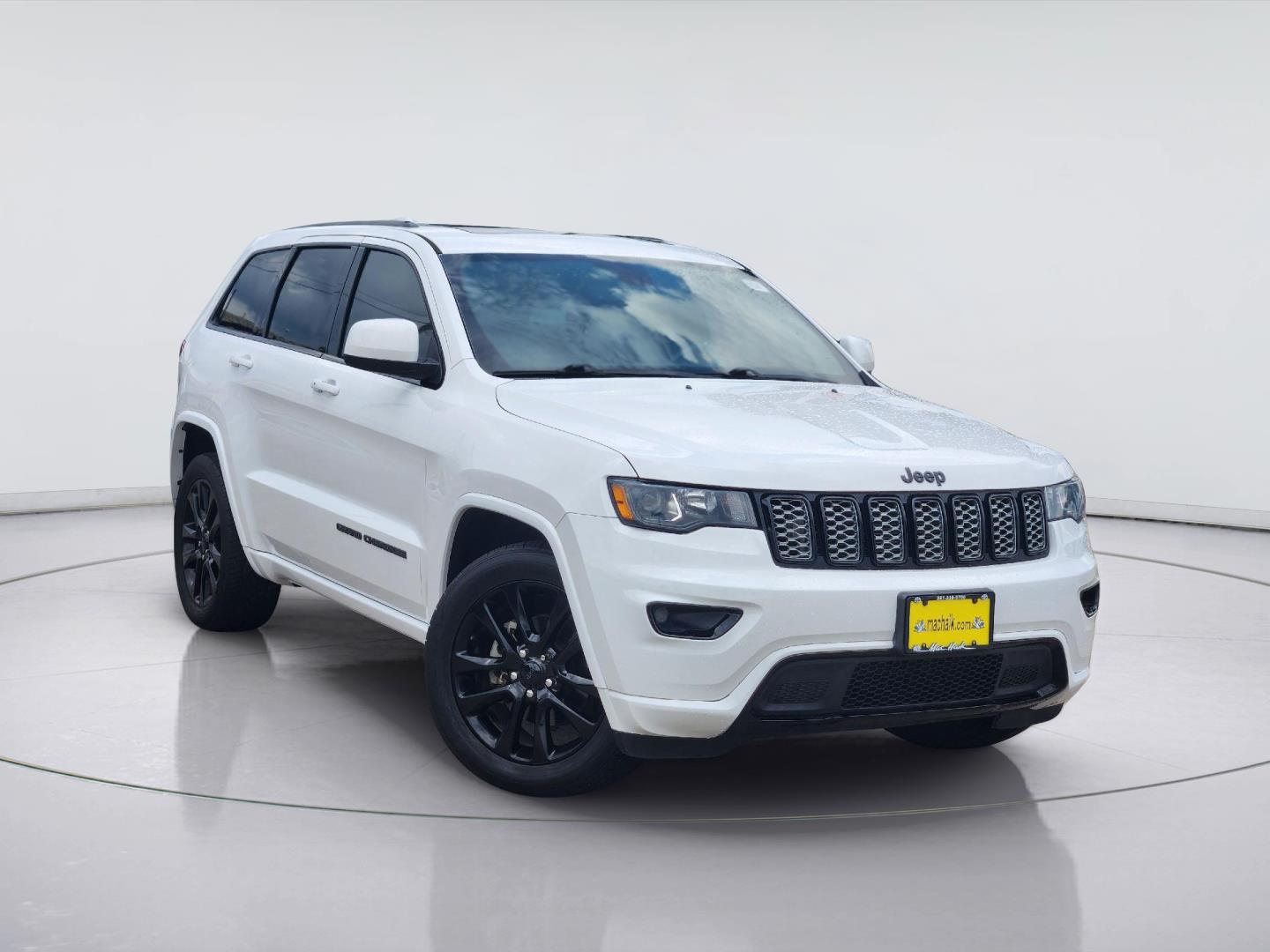 Bright White Clearcoat 2018 Jeep Grand Cherokee SUV / Crossover 4X2 8-Speed Automatic