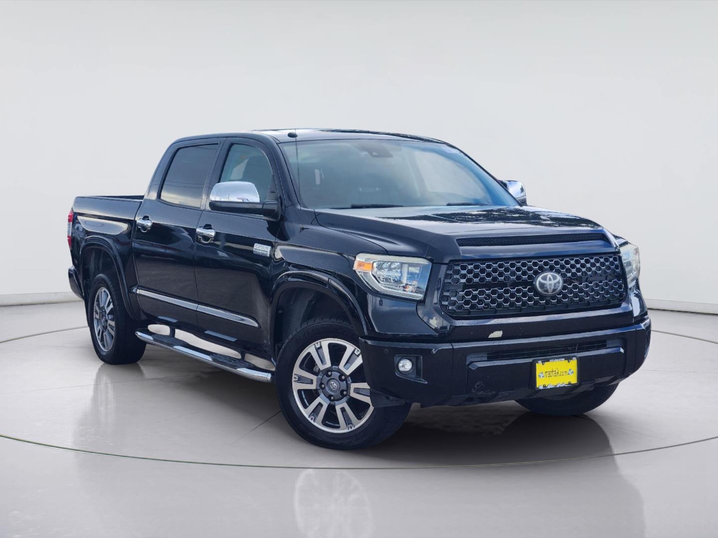 Midnight Black Metallic 2018 Toyota Tundra Pickup Truck Four-Wheel Drive 6-Speed Automatic