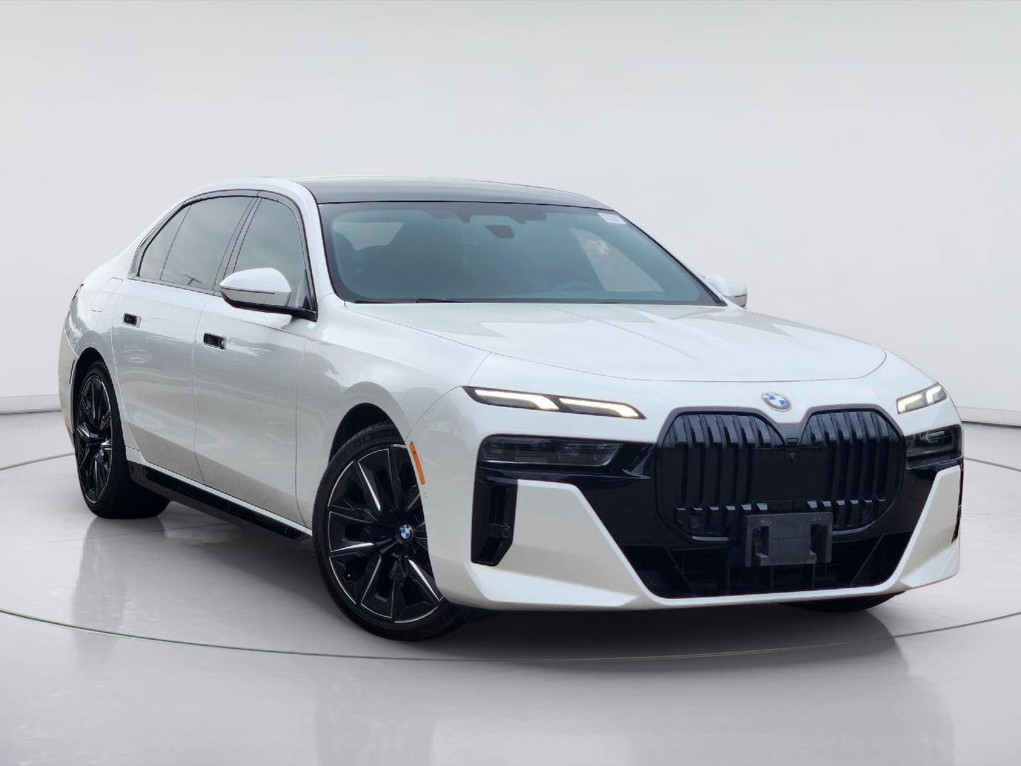 2023 BMW 7 Series 740i RWD