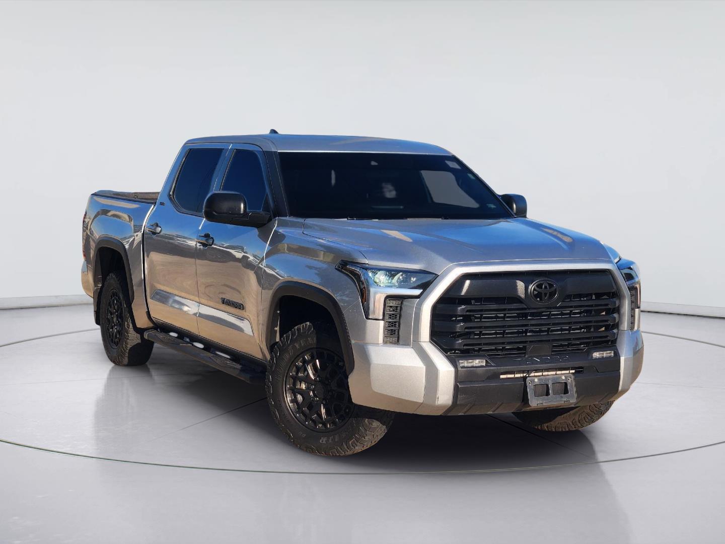 Celestial Silver Metallic 2025 Toyota Tundra Pickup Truck Four-Wheel Drive Automatic