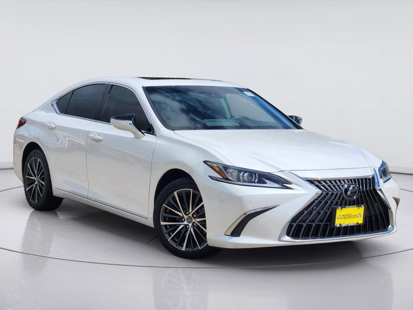 Eminent White Pearl 2024 Lexus ES Sedan All-Wheel Drive Automatic