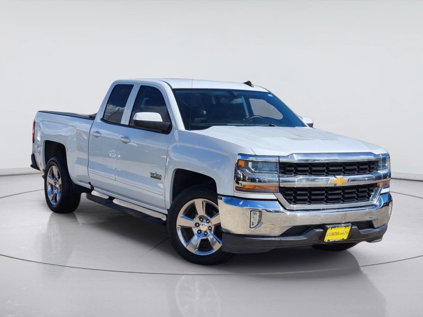 Summit White 2017 Chevrolet Silverado 1500 Pickup Truck 4X2 6-Speed Automatic