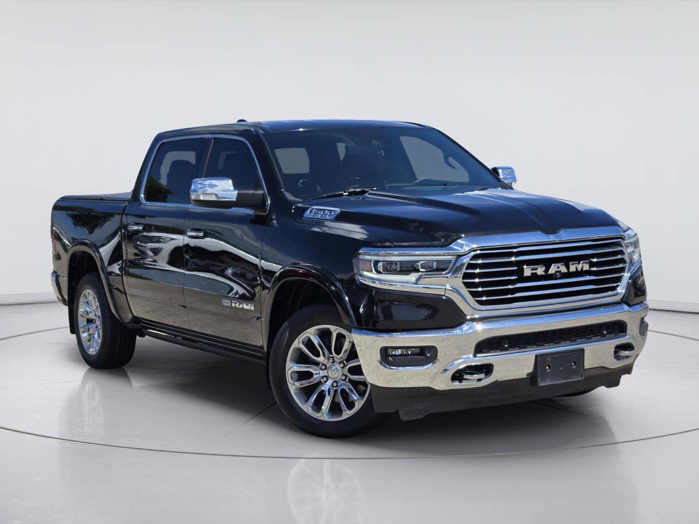 2019 RAM 1500 Negro (Diamond Black Crystal Pearlcoat) Camioneta Todo terreno 8 velocidades Automática
