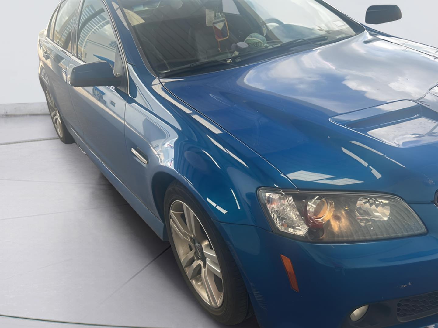 2009 Pontiac G8 Base Sedan Rear-Wheel Drive