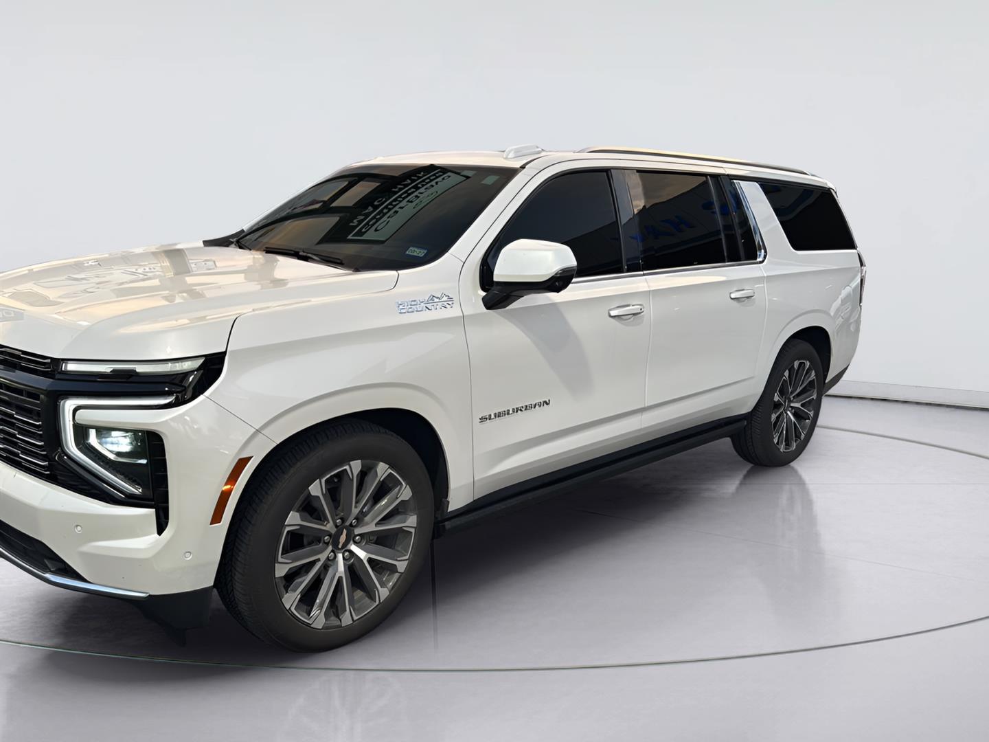 2025 Chevrolet Suburban SUV / Crossover 4X2
