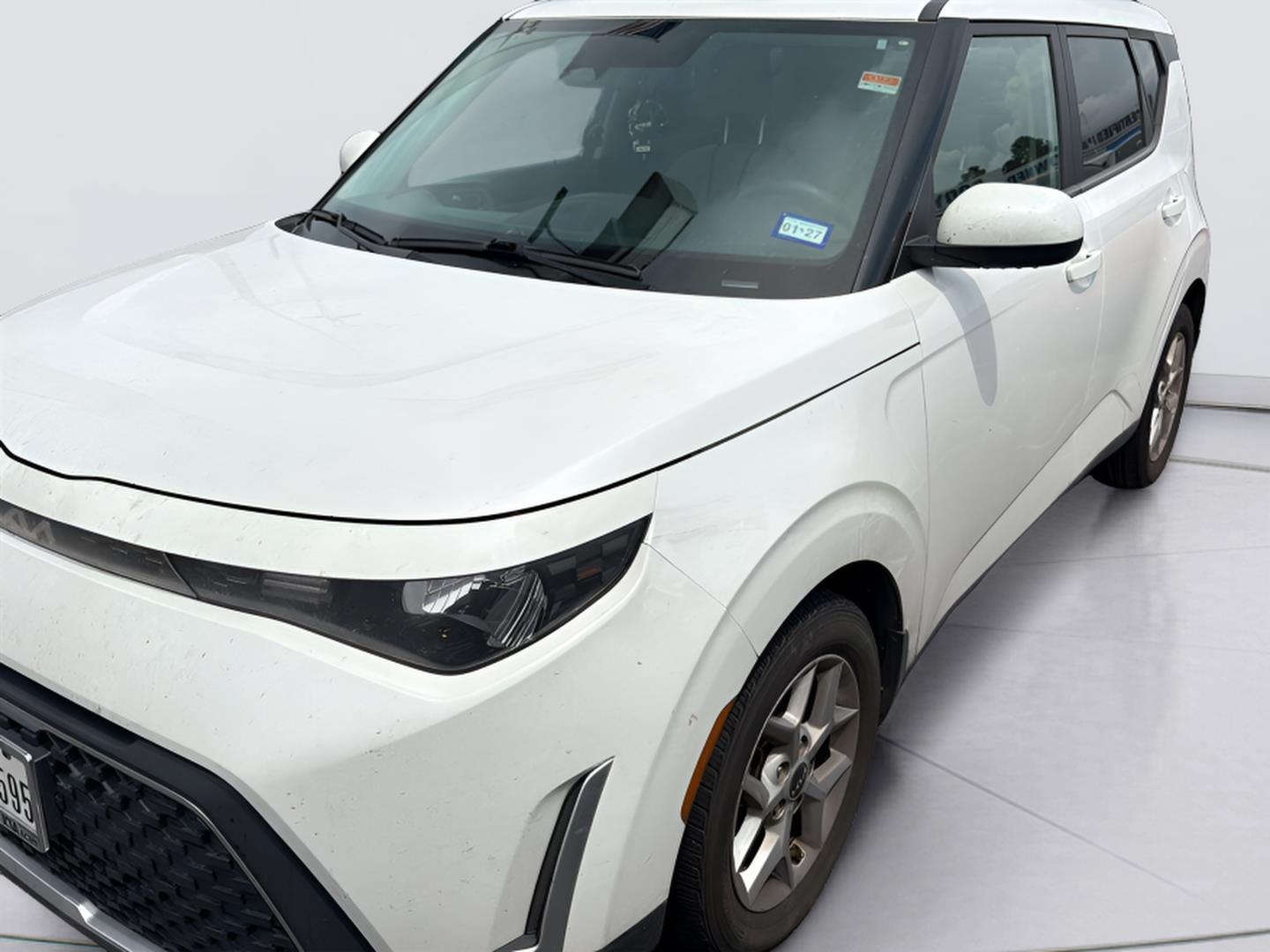 Snow White Pearl 2023 Kia Soul SUV / Crossover Front-Wheel Drive Continuously Variable Transmission