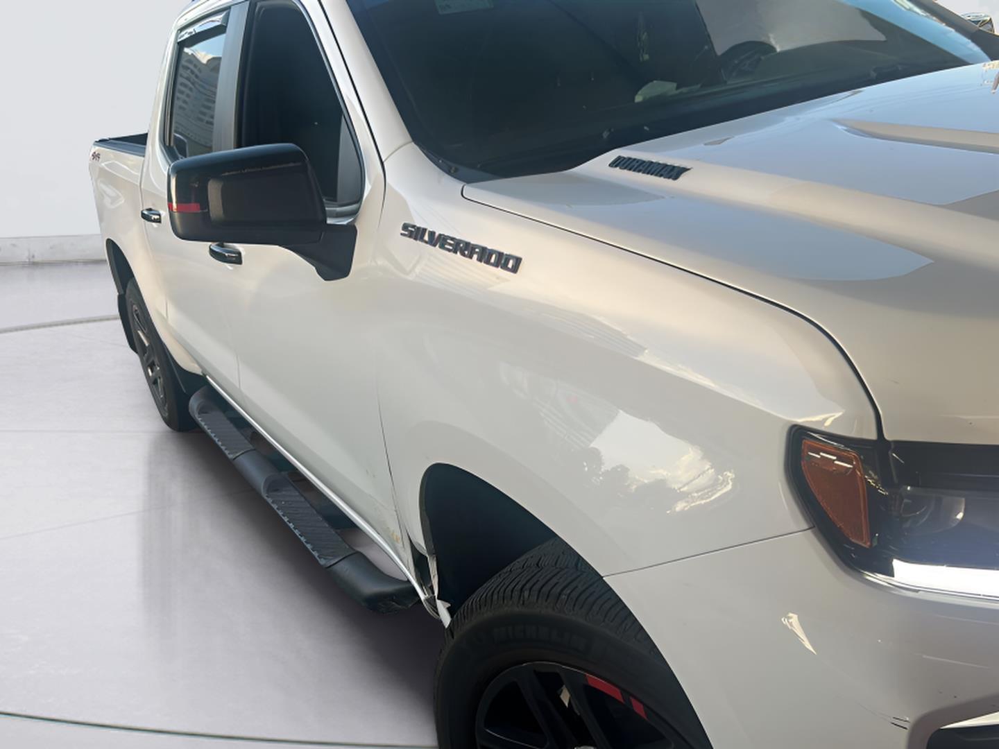Summit White 2023 Chevrolet Silverado 1500 Pickup Truck Four-Wheel Drive Automatic