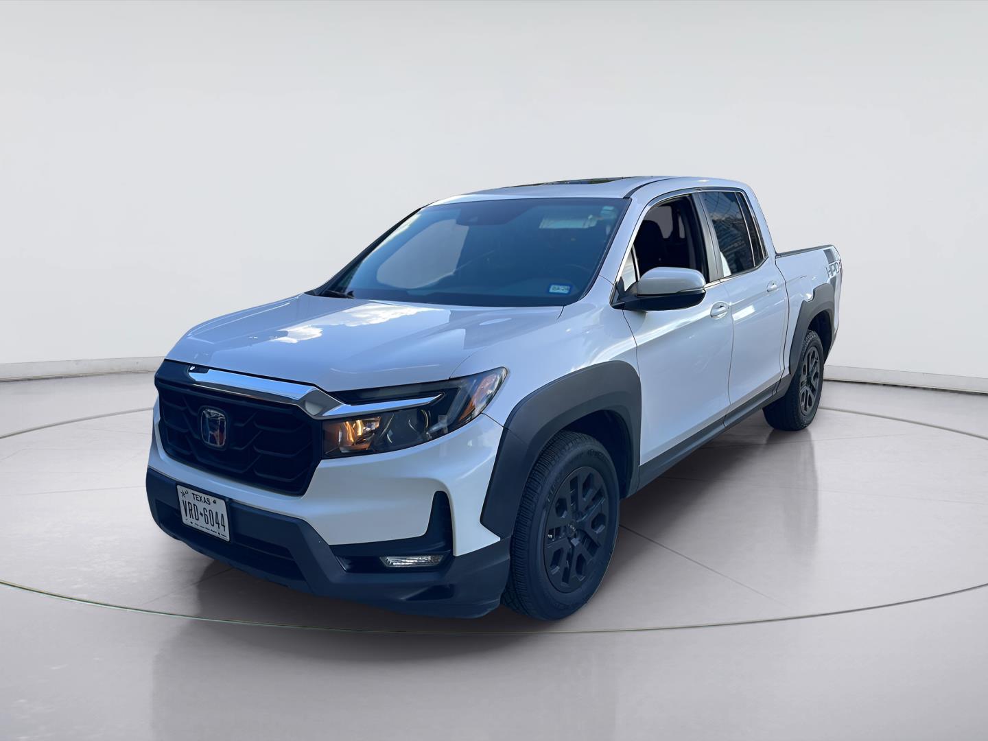 Platinum White Pearl 2023 Honda Ridgeline Pickup Truck All-Wheel Drive 9-Speed Automatic
