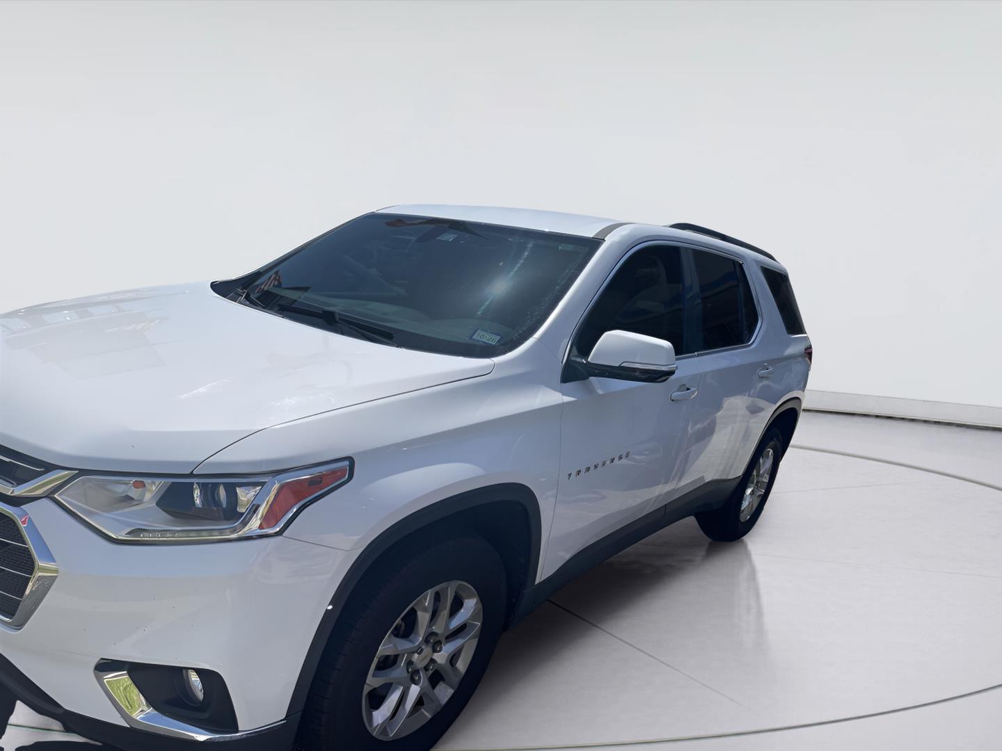 Summit White 2019 Chevrolet Traverse SUV / Crossover Front-Wheel Drive 9-Speed Automatic