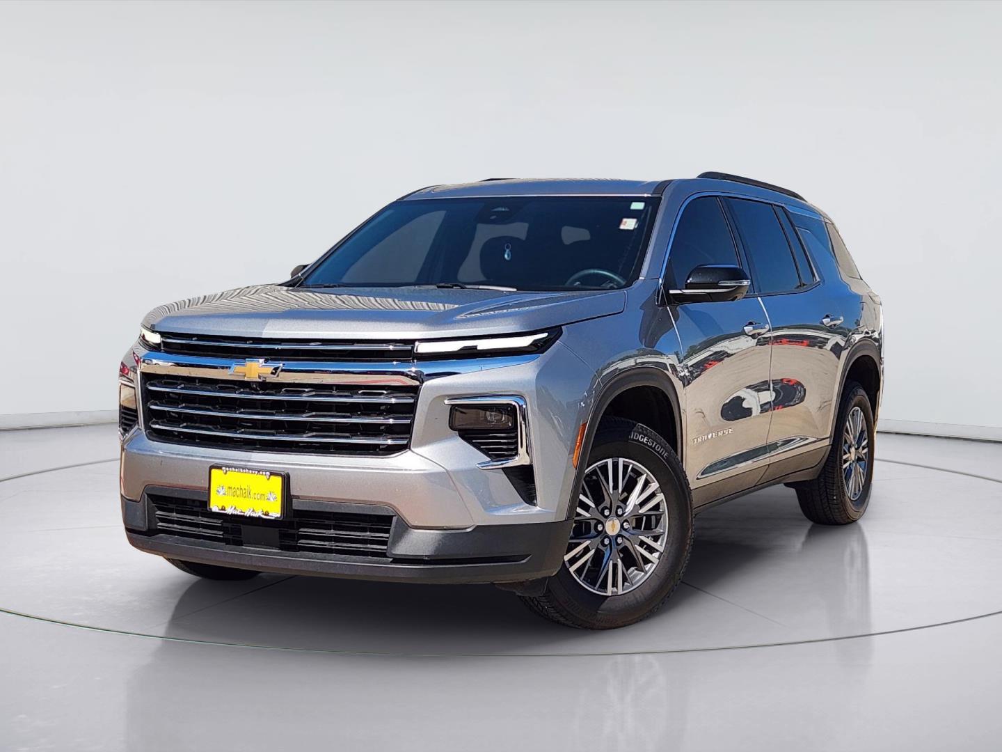 Sterling Gray Metallic 2026 Chevrolet Traverse SUV / Crossover Front-Wheel Drive 8-Speed Automatic