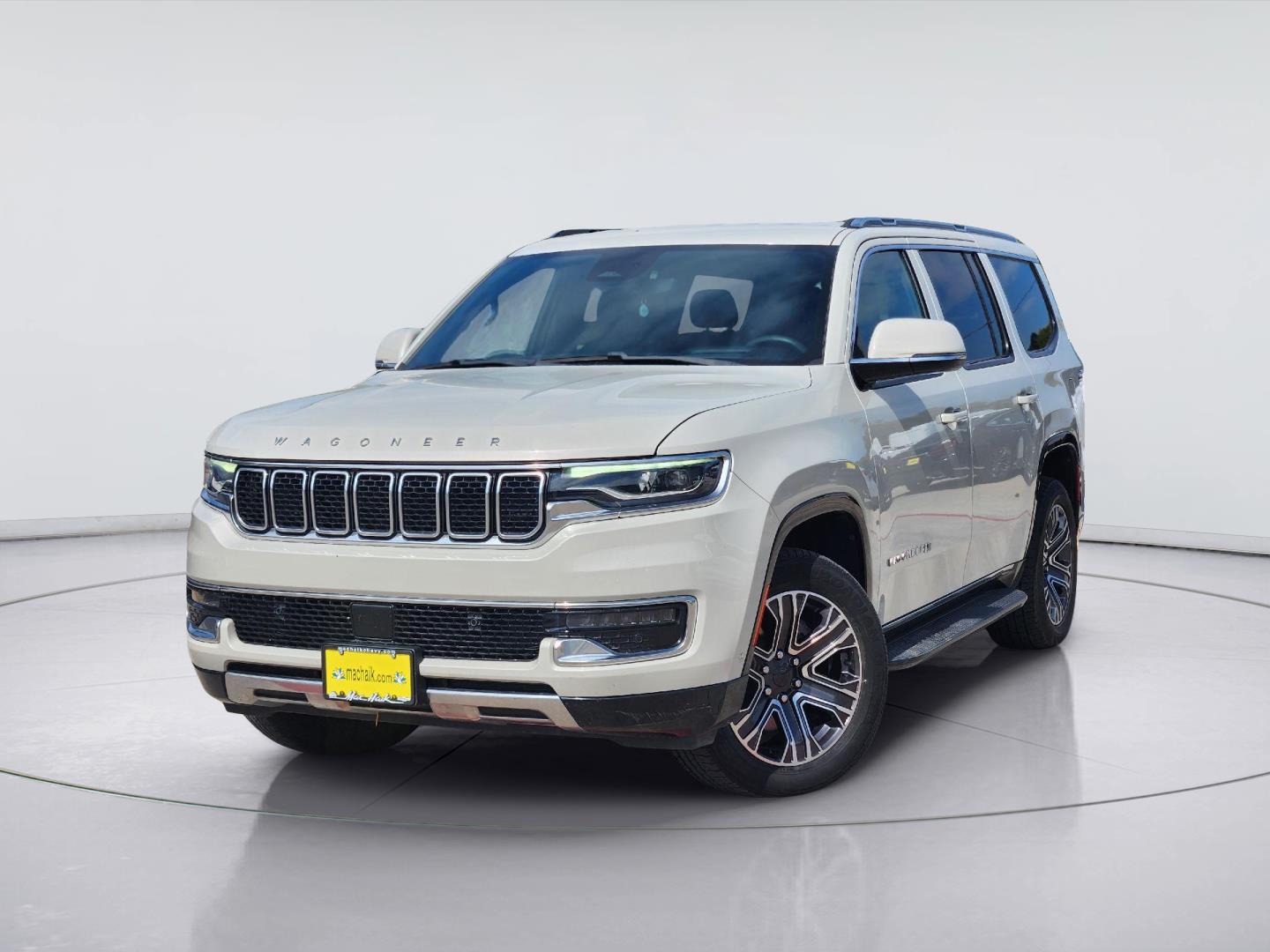 Luxury White Pearlcoat 2022 Jeep Wagoneer SUV / Crossover Four-Wheel Drive 8-Speed Automatic
