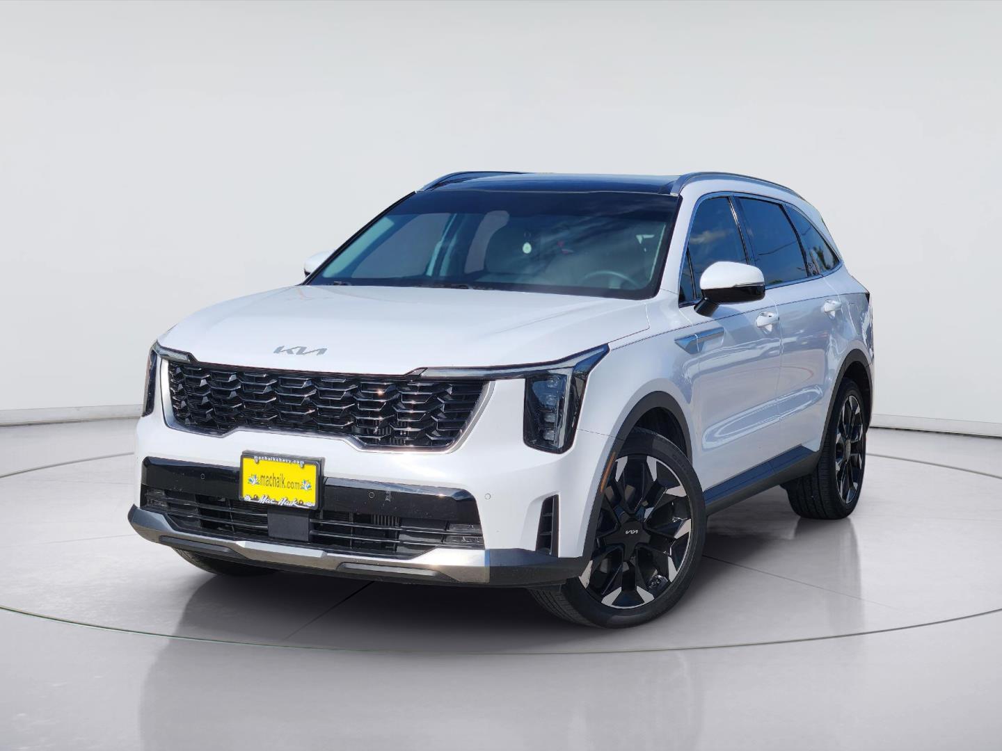 Glacial White Pearl 2024 Kia Sorento SUV / Crossover Front-Wheel Drive Automatic