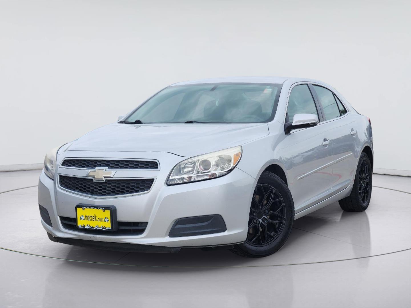 Silver Ice Metallic 2013 Chevrolet Malibu Sedan Front-Wheel Drive 6-Speed Automatic
