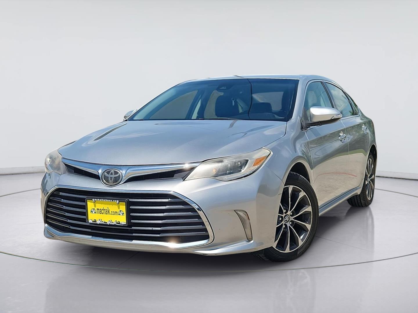 Celestial Silver Metallic 2018 Toyota Avalon Sedan 6-Speed Automatic