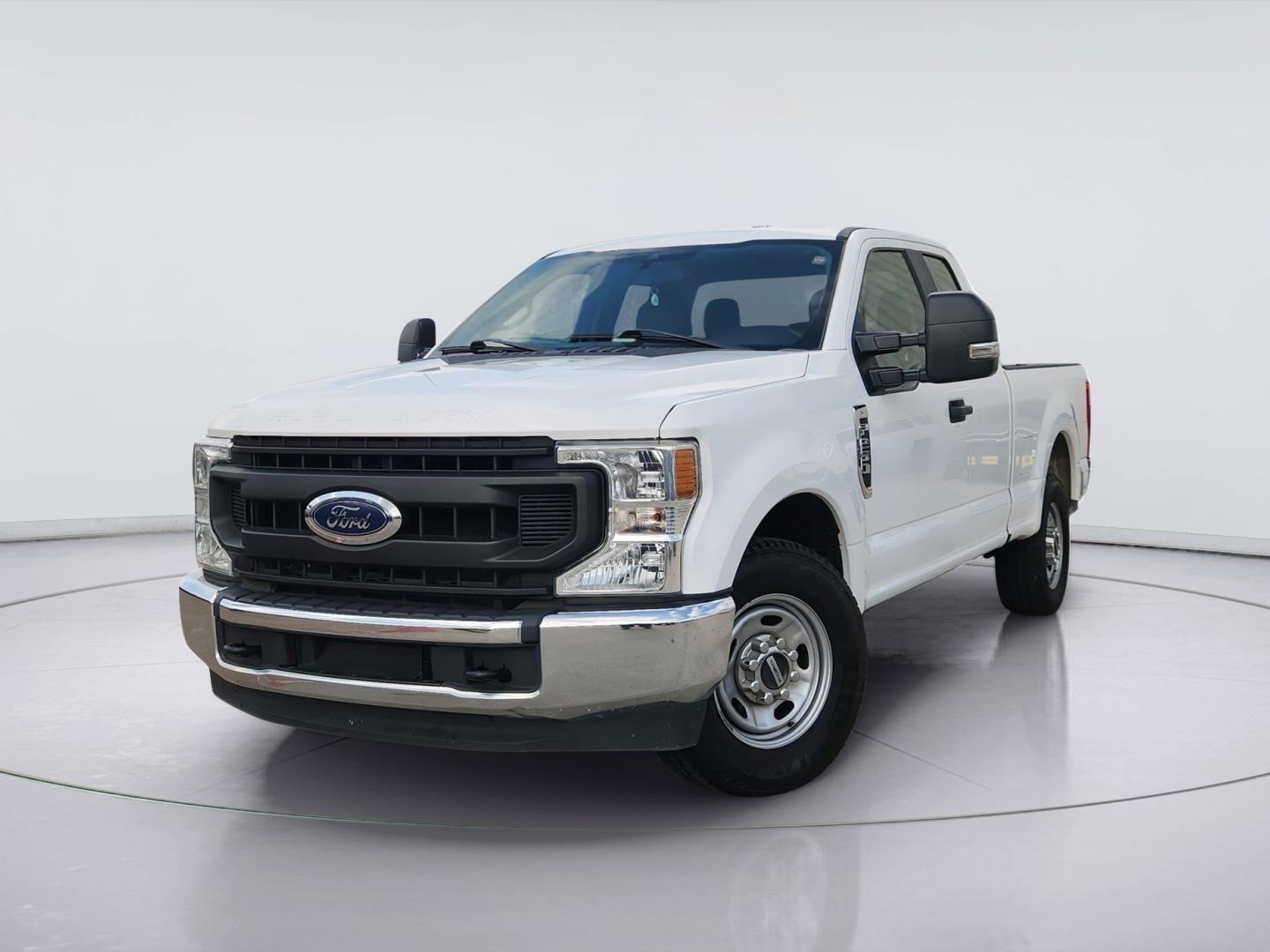 Oxford White 2020 Ford F-250 Super Duty Pickup Truck 4X2 6-Speed Automatic