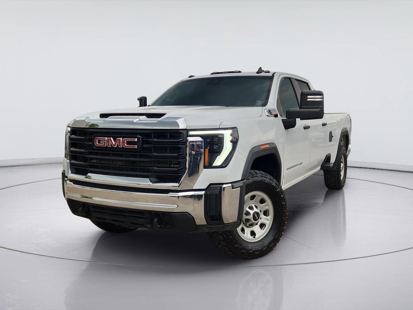 Summit White 2024 GMC Sierra 2500HD Pickup Truck Four-Wheel Drive Automatic