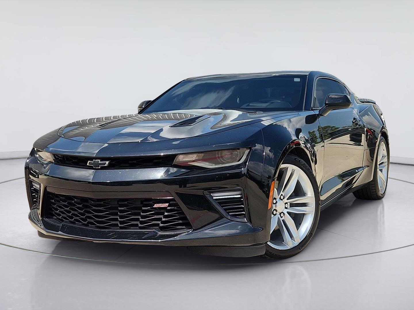 Black 2016 Chevrolet Camaro Coupe Rear-Wheel Drive 6-Speed Manual