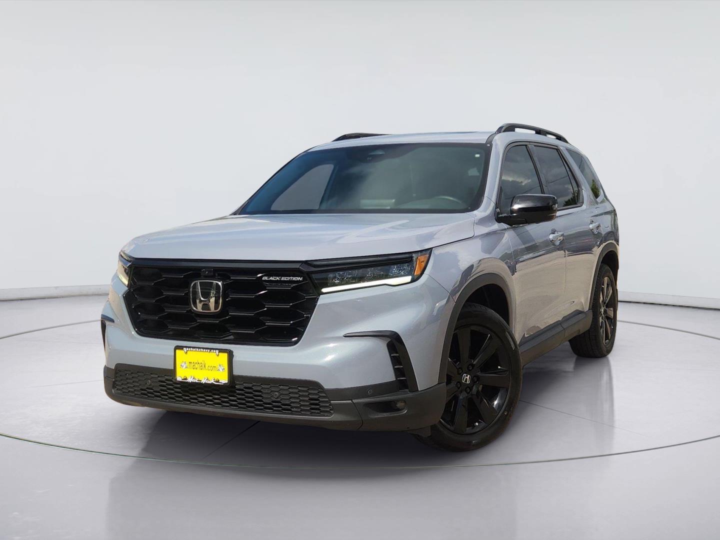 Sonic Gray Pearl 2025 Honda Pilot SUV / Crossover All-Wheel Drive Automatic