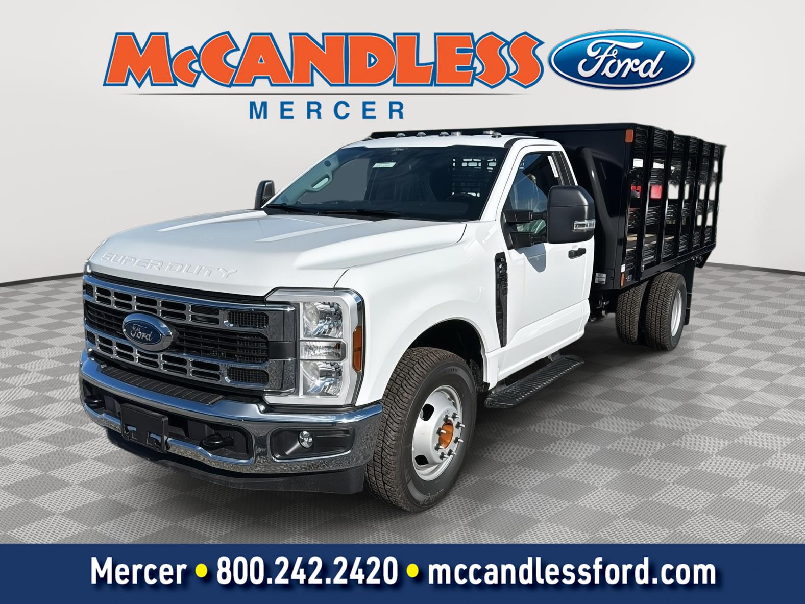 OX WHITE 2025 Ford F-350 Super Duty Chassis Pickup Truck 4X2 Automatic