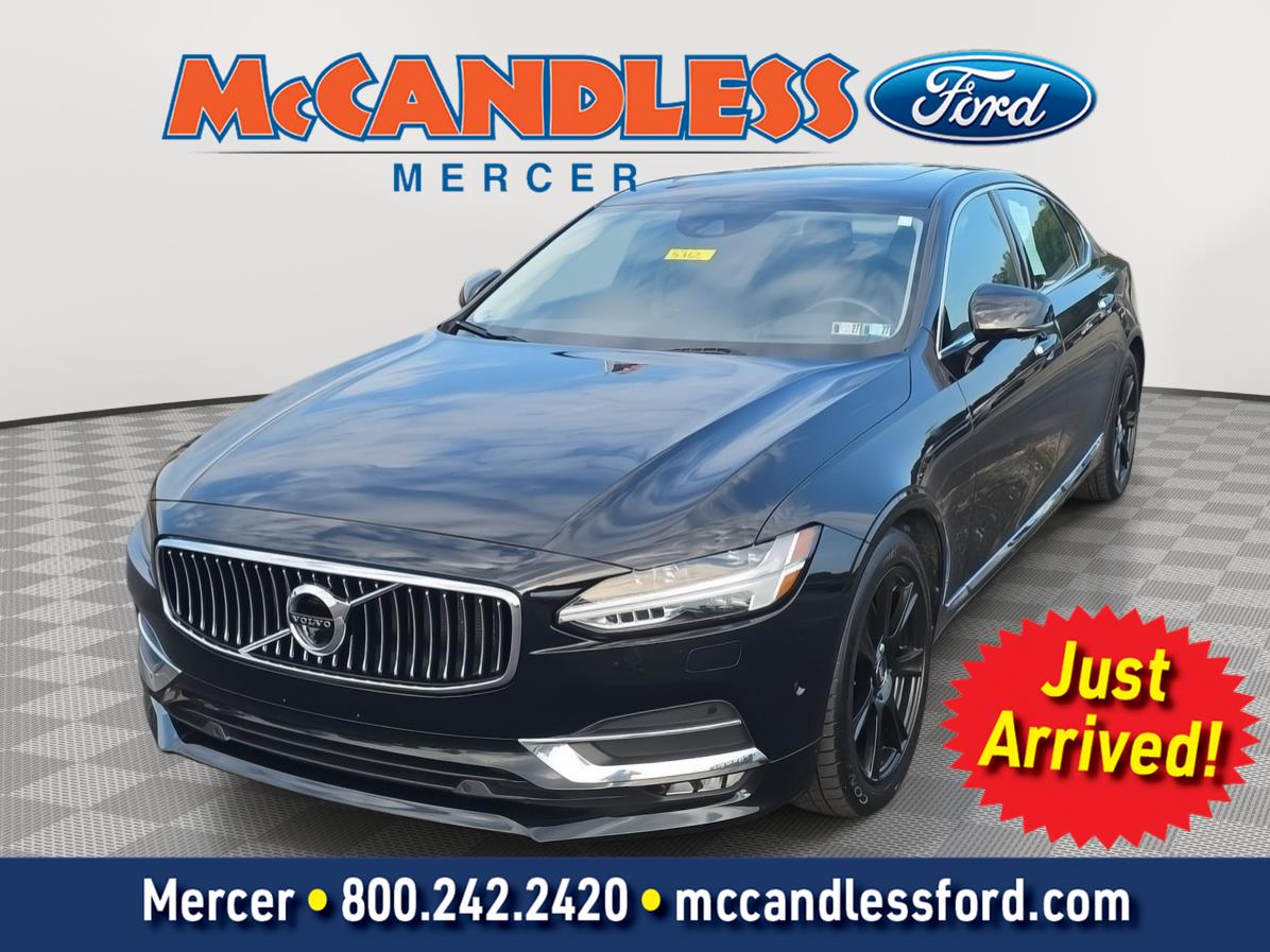 2018 Volvo S90 Negro (Onyx Black Metallic) Sedán Tracción en las cuatro ruedas Automática