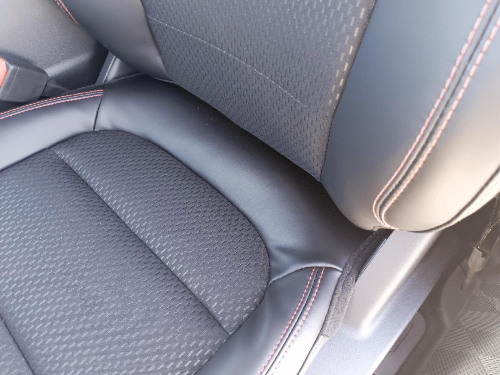New 2025 Ford Escape ST-Line Select SUV for sale in Lincoln NE