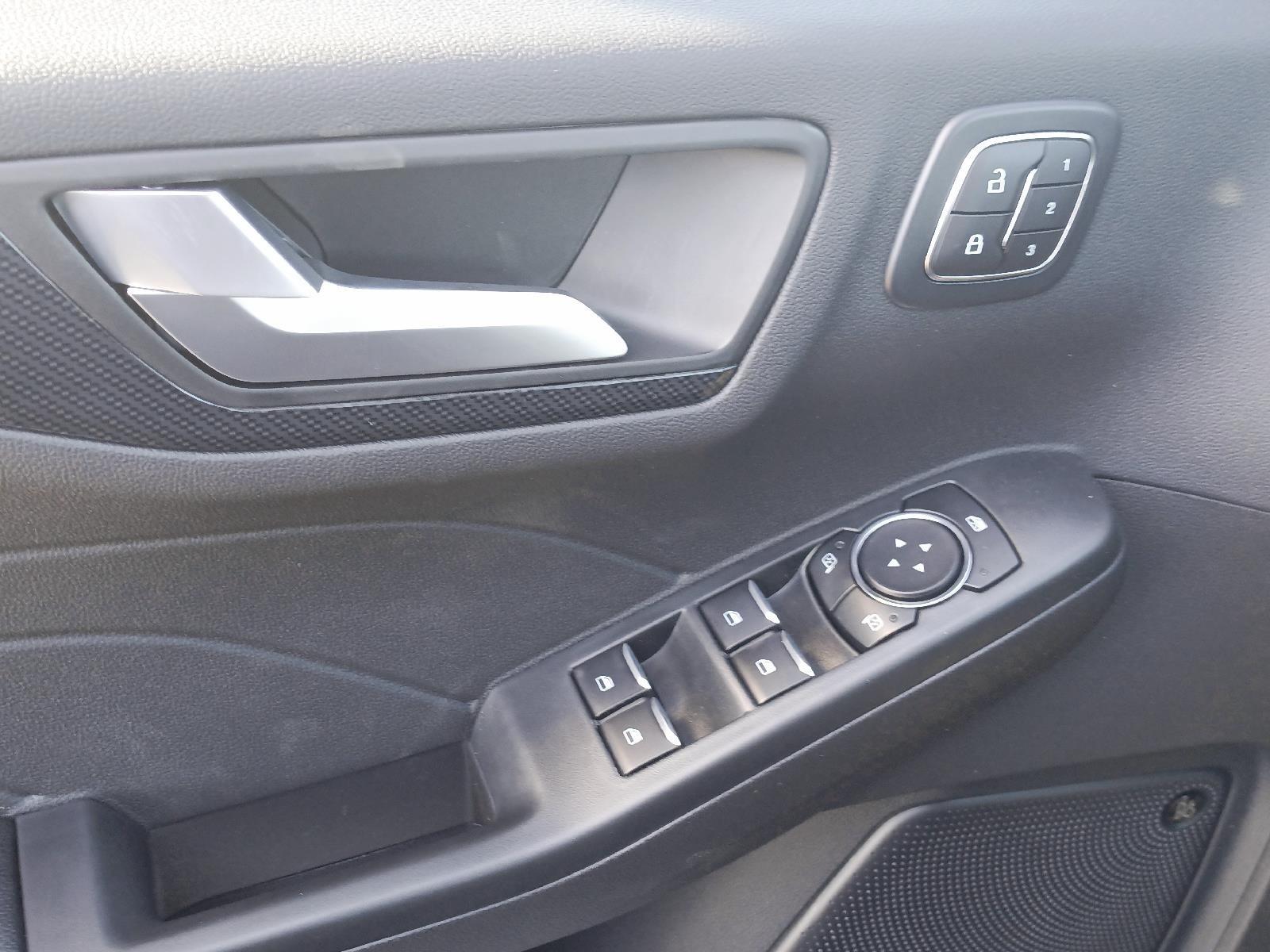 New 2025 Ford Escape ST-Line Select SUV for sale in Lincoln NE