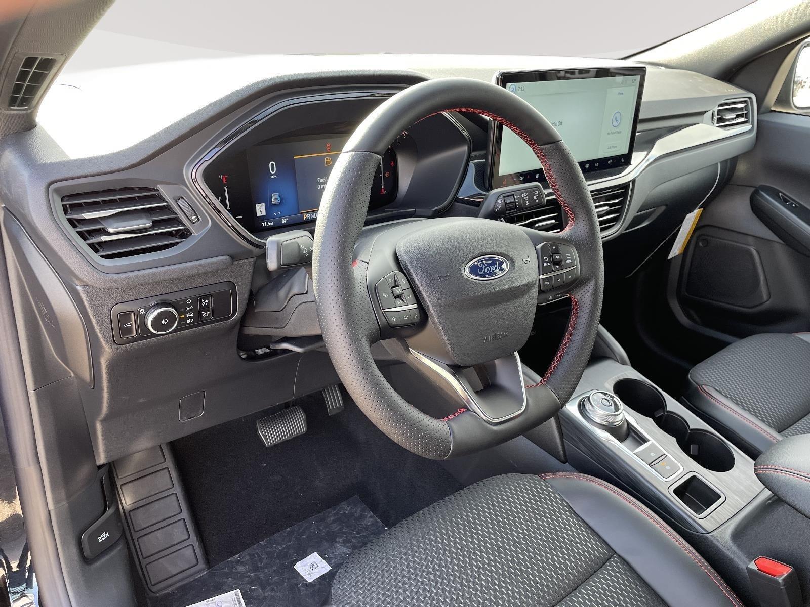 New 2025 Ford Escape ST-Line Select SUV for sale in Lincoln NE
