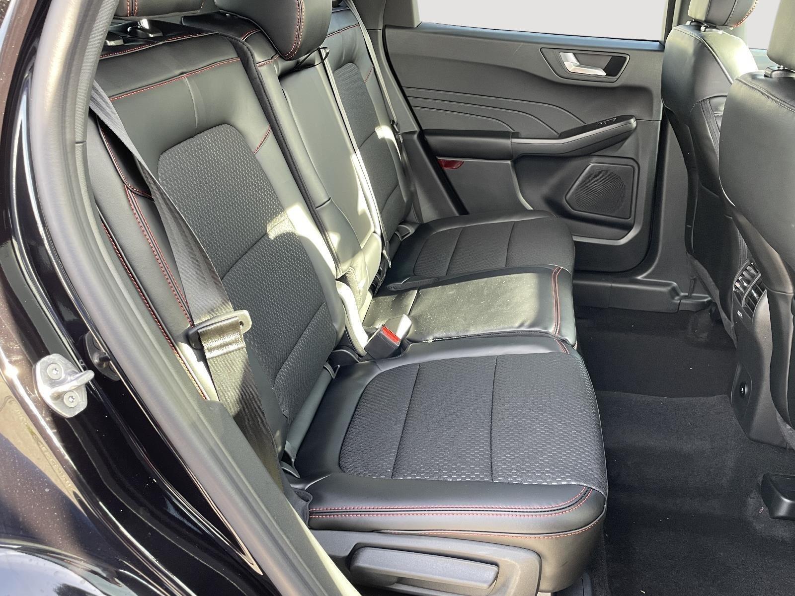 New 2025 Ford Escape ST-Line Select SUV for sale in Lincoln NE