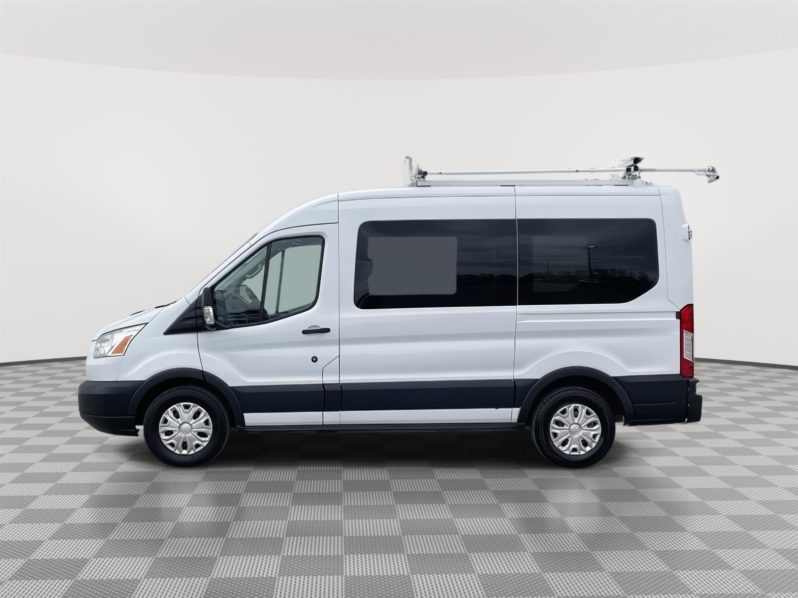 Used 2015 Ford Transit Wagon XLT medium roof wagon for sale in Lincoln NE