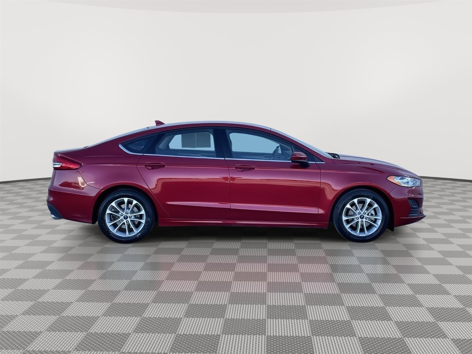 Used 2020 Ford Fusion SE Sedan for sale in Lincoln NE