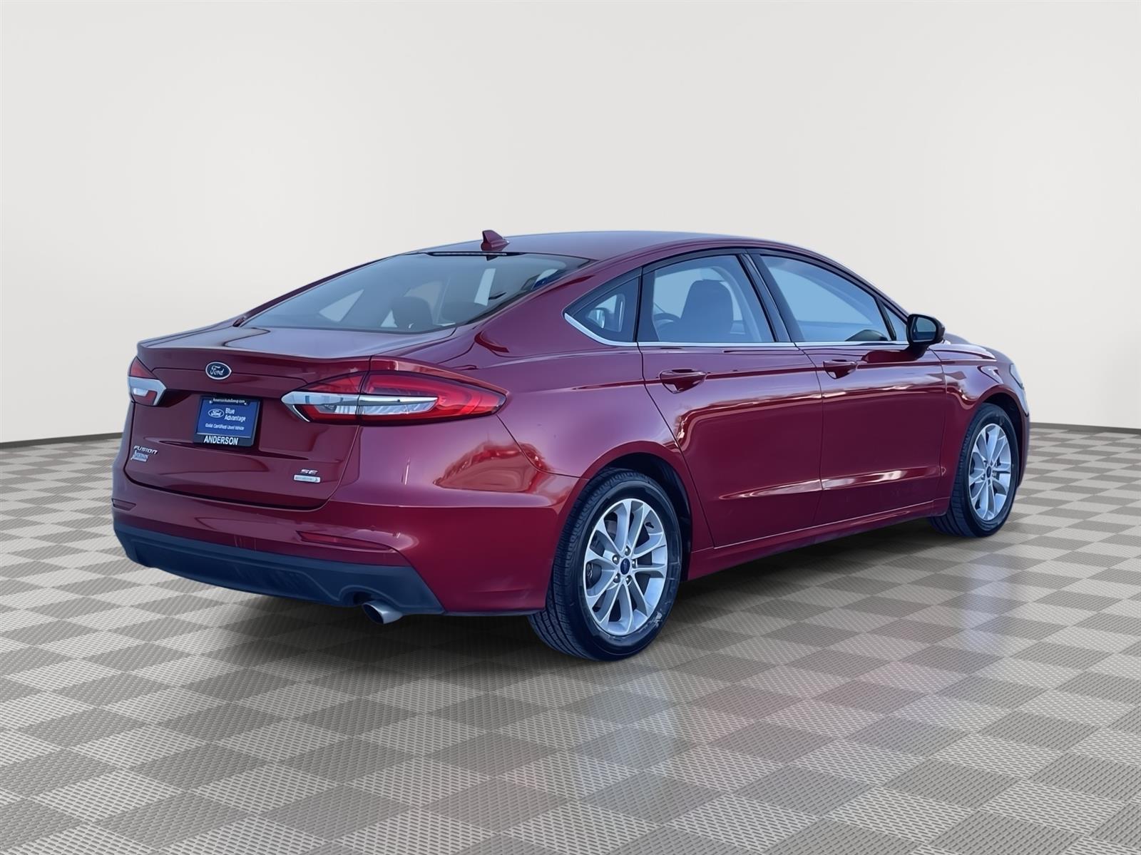 Used 2020 Ford Fusion SE Sedan for sale in Lincoln NE