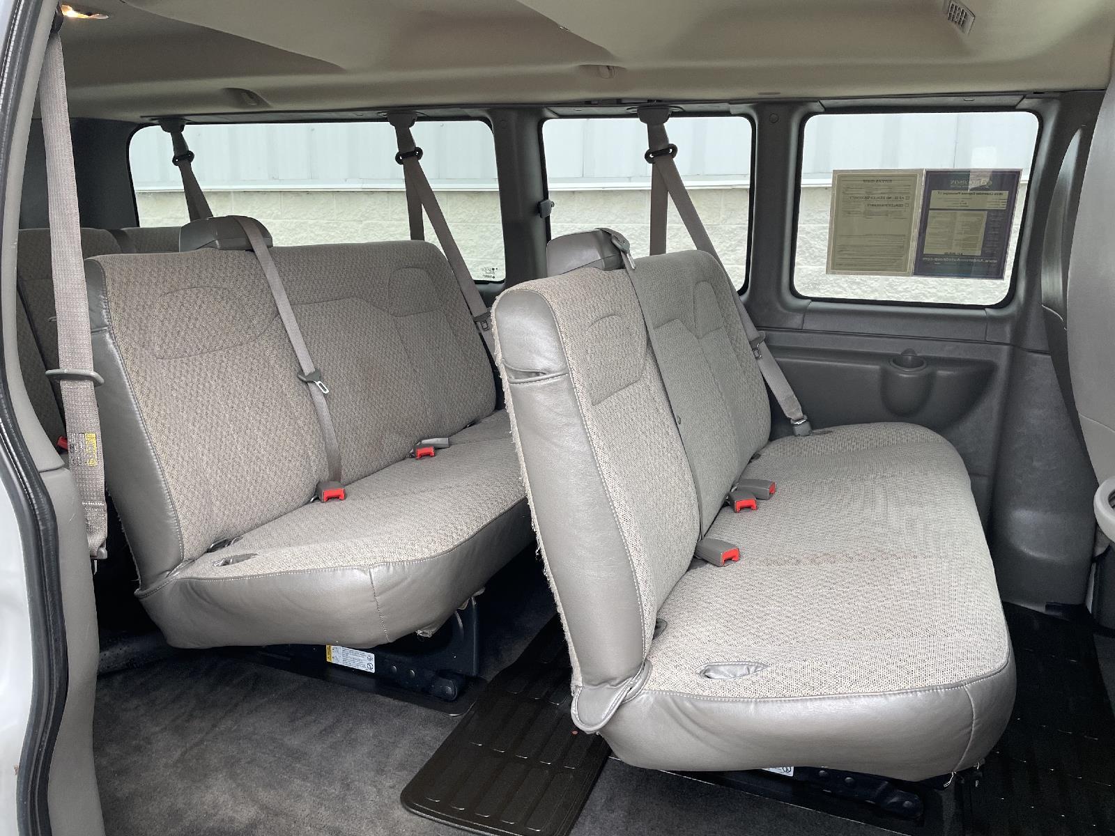 Used 2015 Chevrolet Express Passenger LT Minivans for sale in Lincoln NE