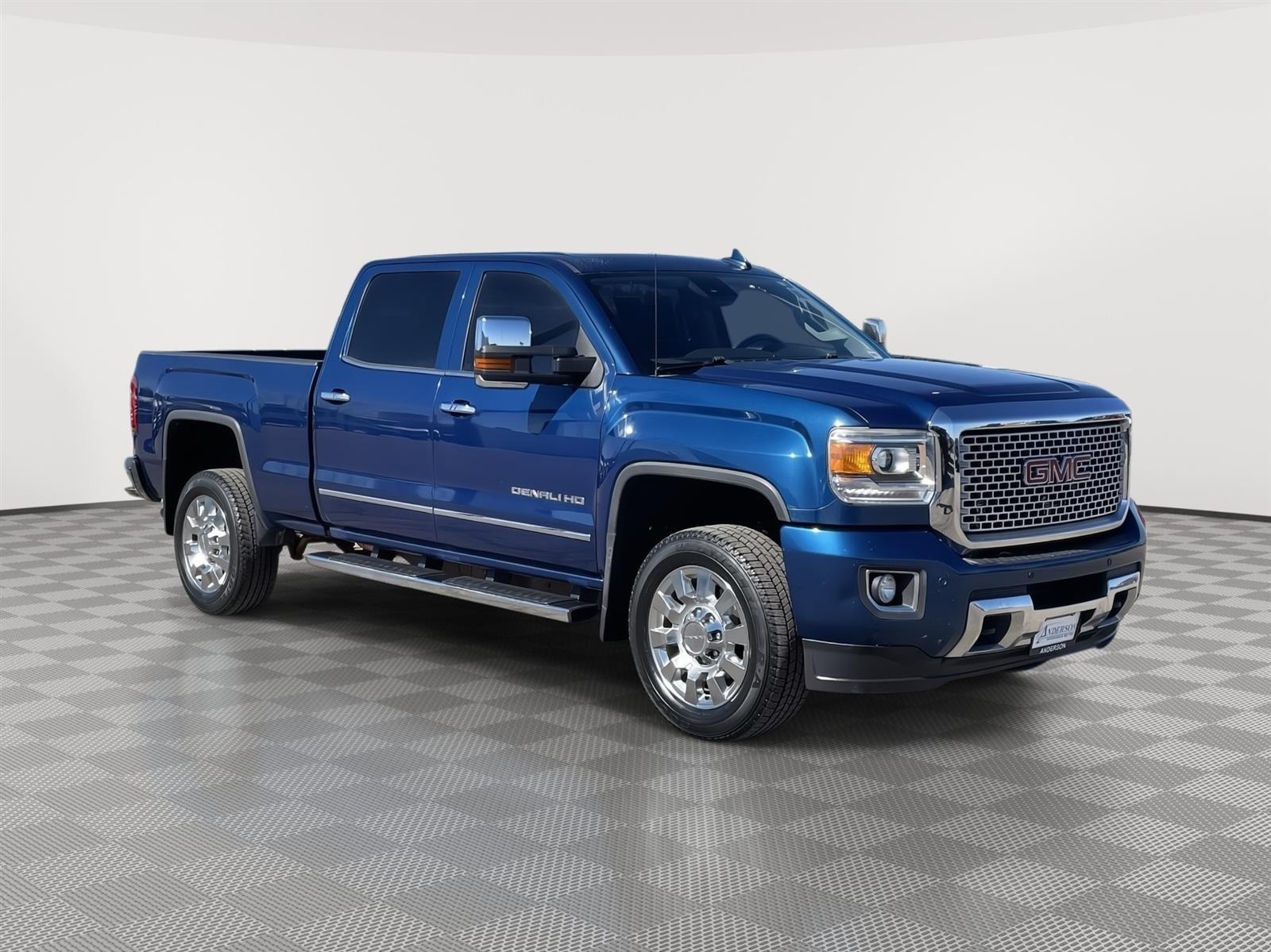 Used 2015 GMC Sierra 2500HD Available WiFi Denali Crew Cab Truck for sale in Lincoln NE