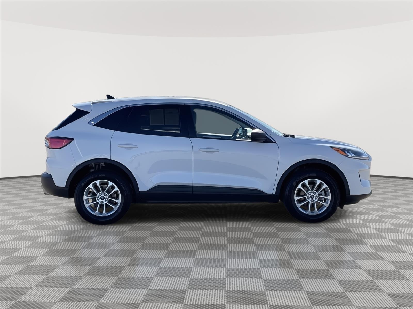 Used 2022 Ford Escape SE SUV for sale in Lincoln NE