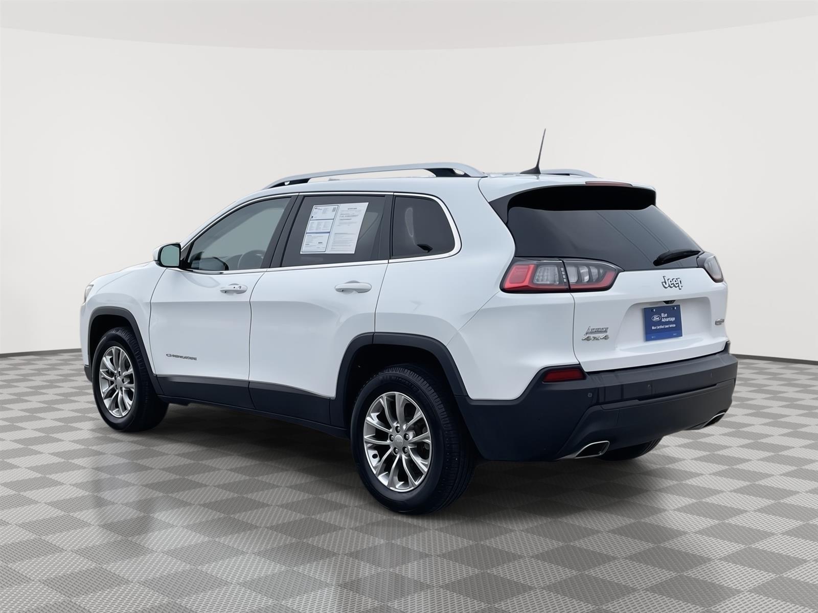 Used 2021 Jeep Cherokee Latitude Lux SUV for sale in Lincoln NE