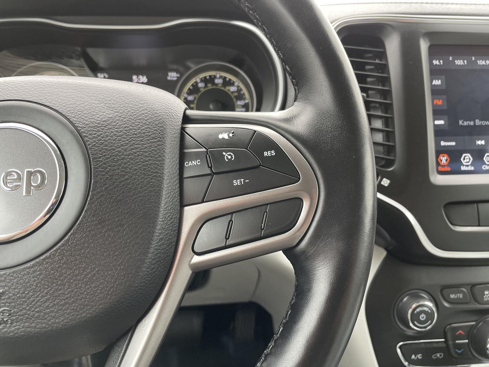 Used 2021 Jeep Cherokee Latitude Lux SUV for sale in Lincoln NE