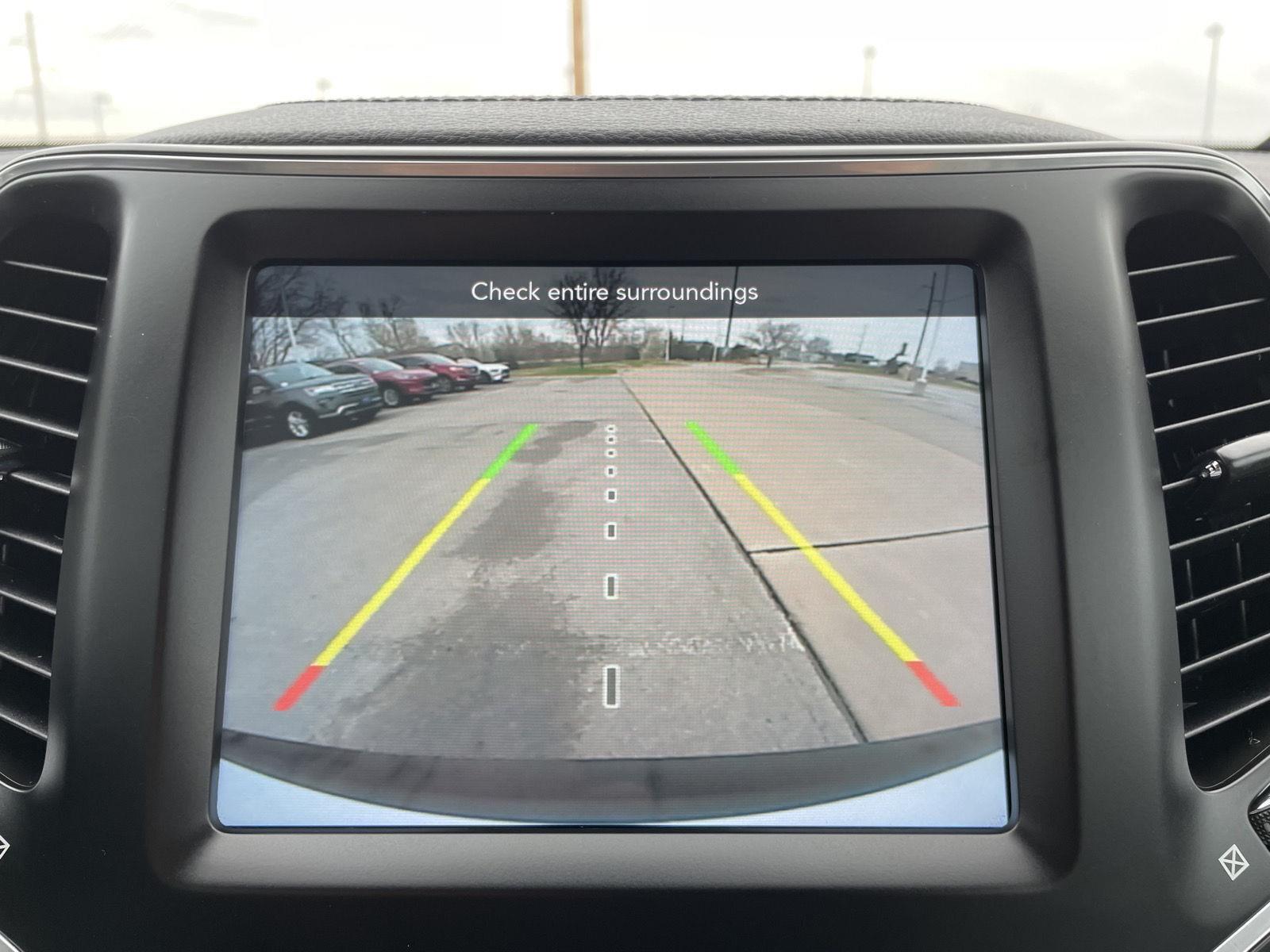 Used 2021 Jeep Cherokee Latitude Lux SUV for sale in Lincoln NE