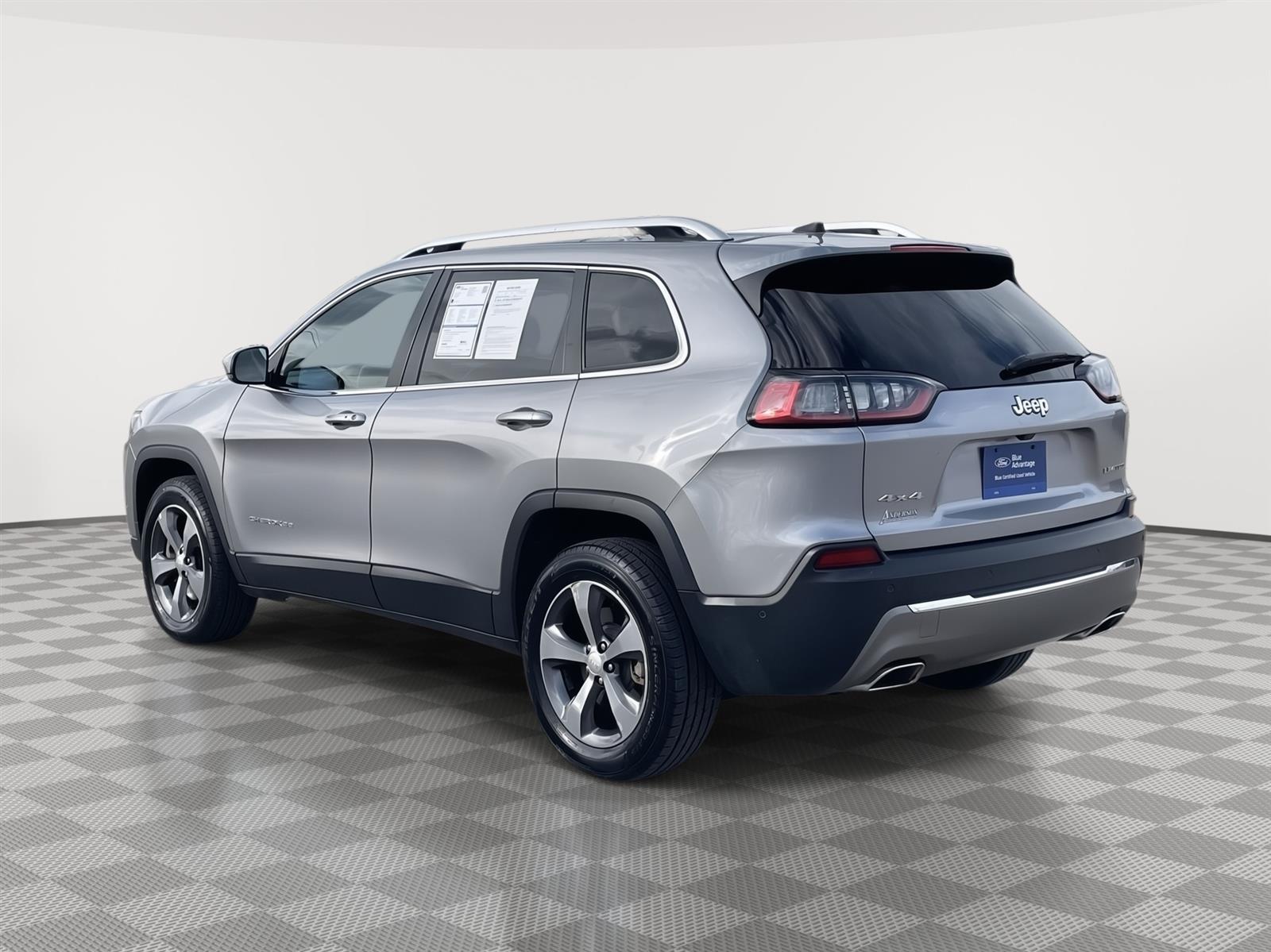 Used 2019 Jeep Cherokee Limited SUV for sale in Lincoln NE