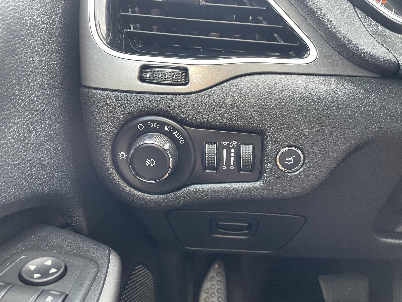 Used 2019 Jeep Cherokee Limited SUV for sale in Lincoln NE