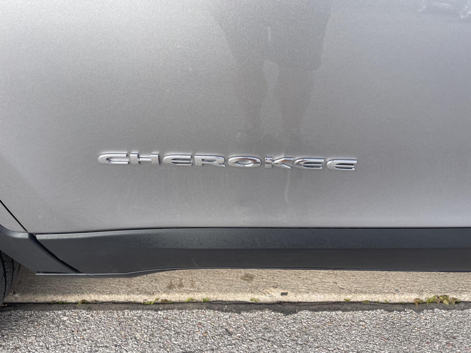 Used 2019 Jeep Cherokee Limited SUV for sale in Lincoln NE