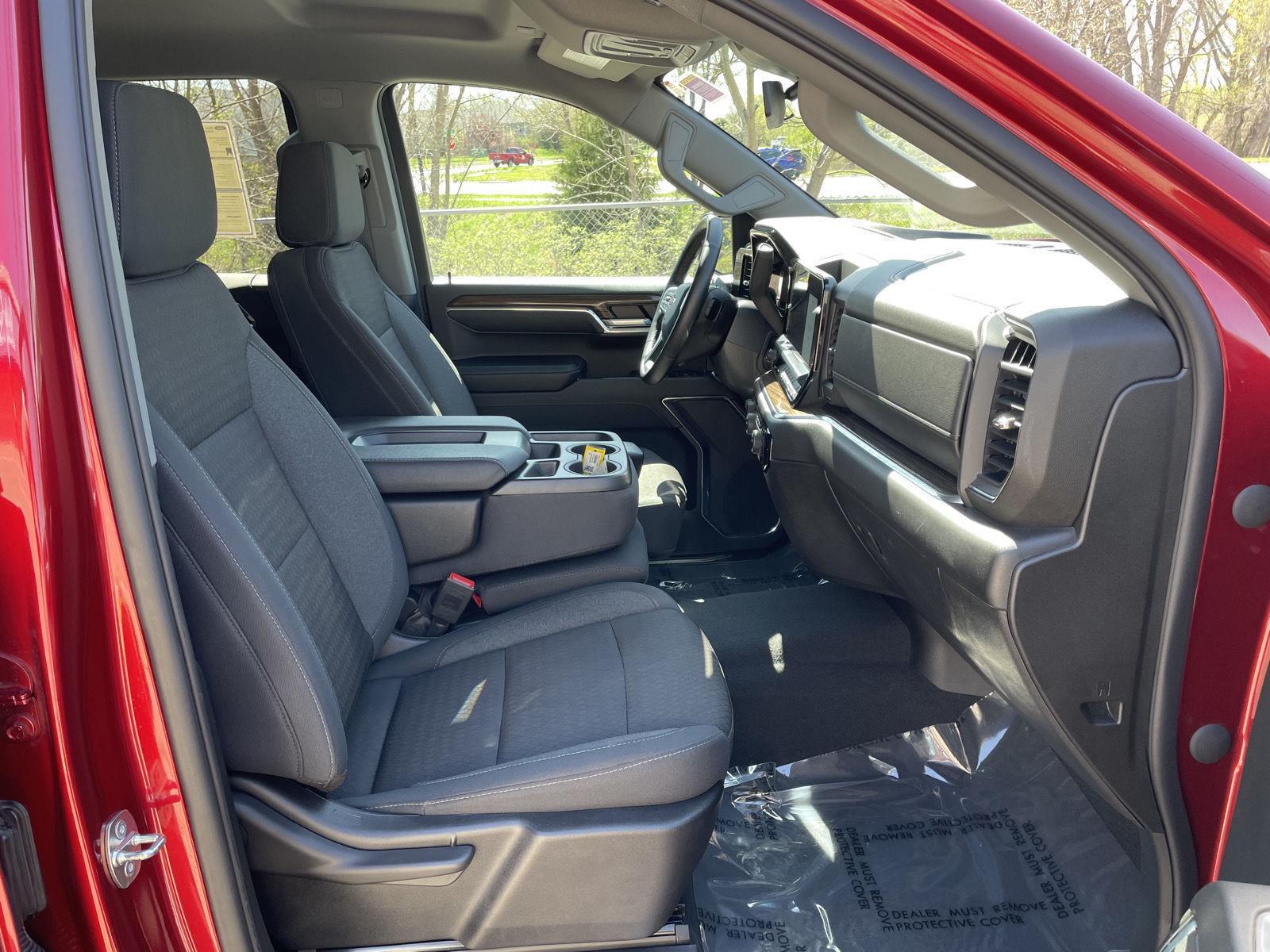 Used 2023 Chevrolet Silverado 1500 LT Crew Cab Truck for sale in Lincoln NE