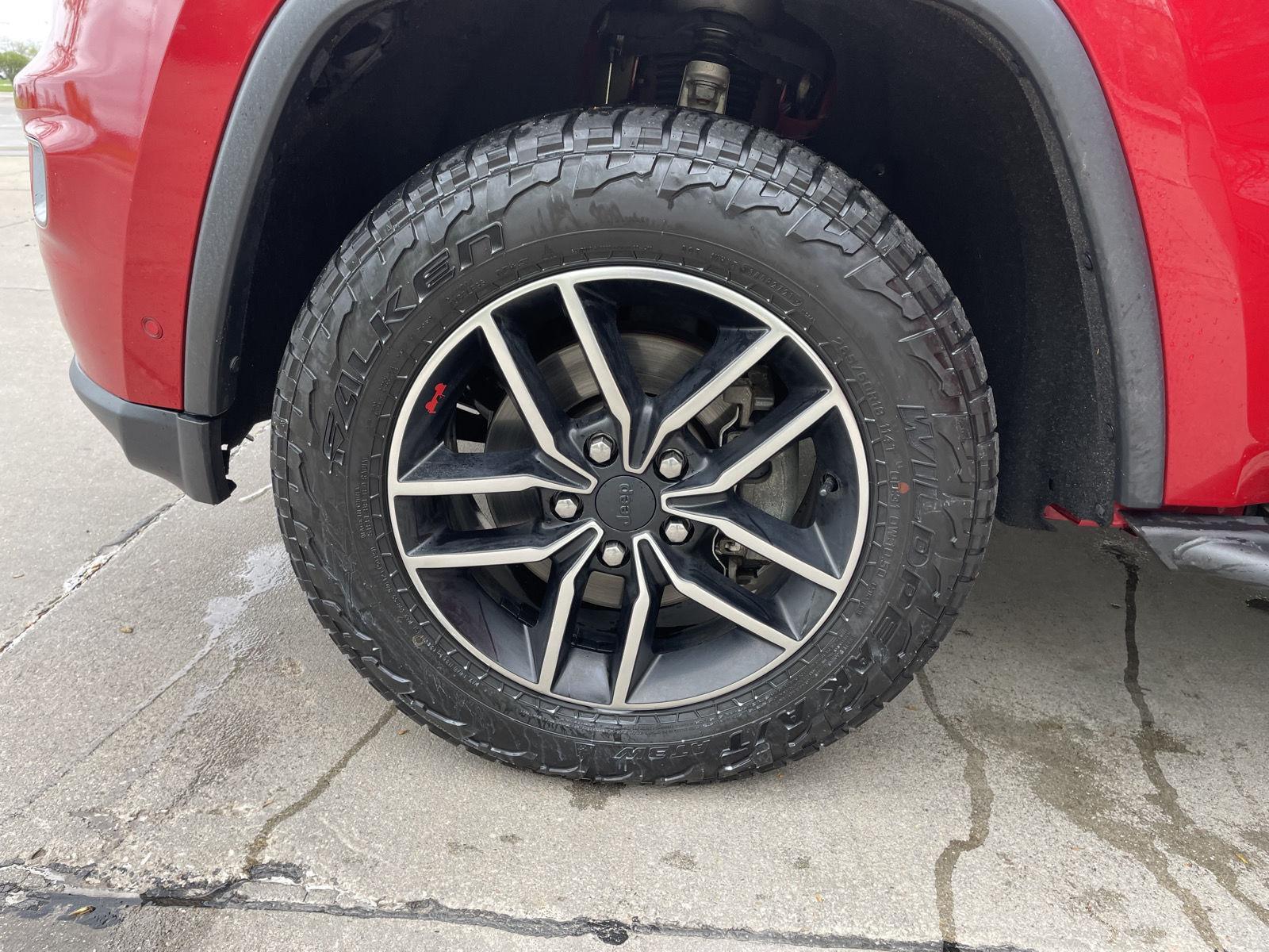 Used 2019 Jeep Grand Cherokee Trailhawk SUV for sale in Lincoln NE