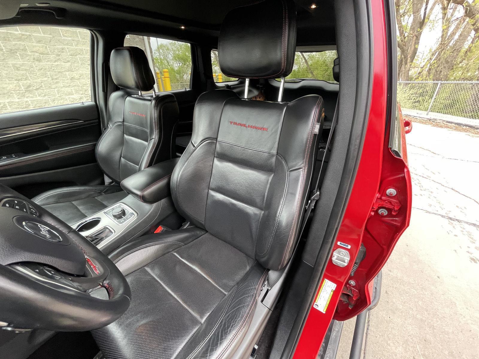 Used 2019 Jeep Grand Cherokee Trailhawk SUV for sale in Lincoln NE