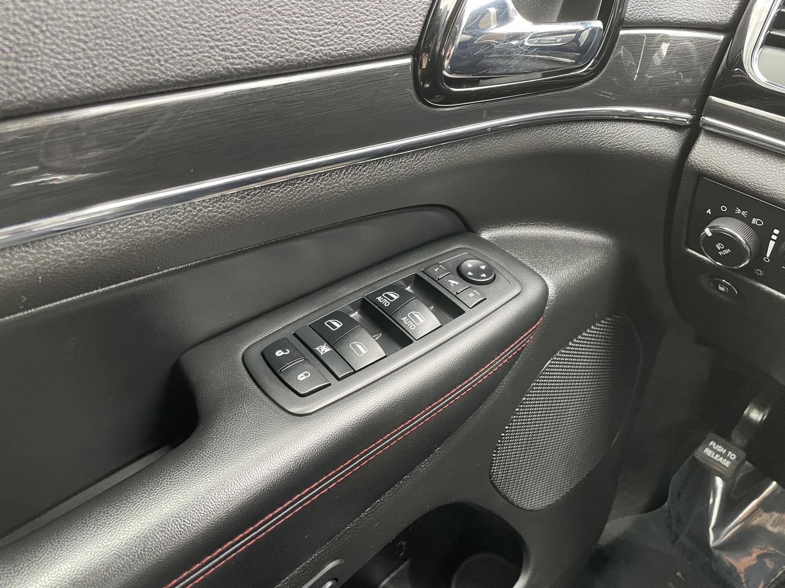 Used 2019 Jeep Grand Cherokee Trailhawk SUV for sale in Lincoln NE