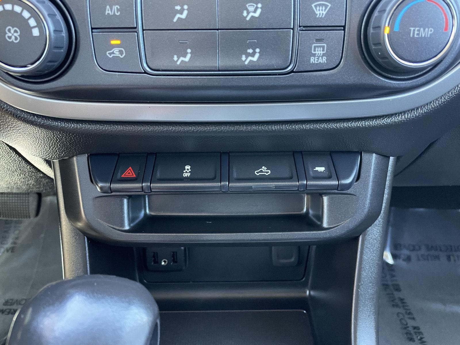 Used 2022 Chevrolet Colorado 2WD LT Crew Cab Truck for sale in Lincoln NE