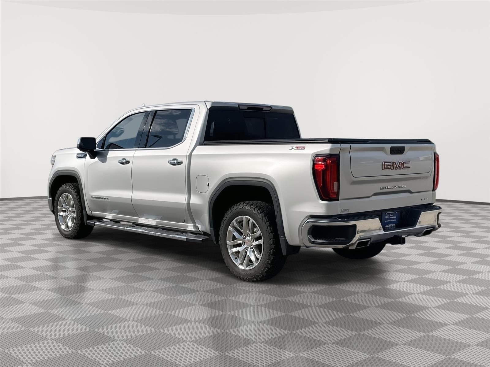 Used 2019 GMC Sierra 1500 SLT Crew Cab Truck for sale in Lincoln NE