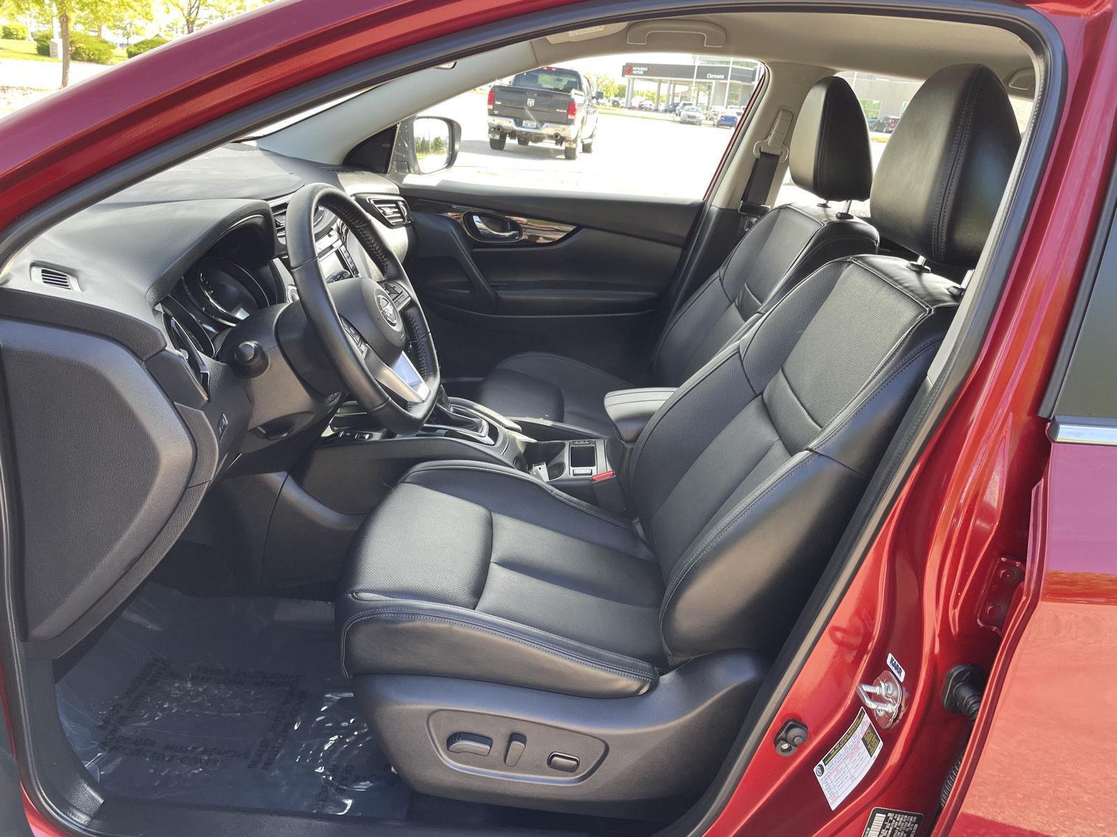 Used 2022 Nissan Rogue Sport SL SUV for sale in Lincoln NE
