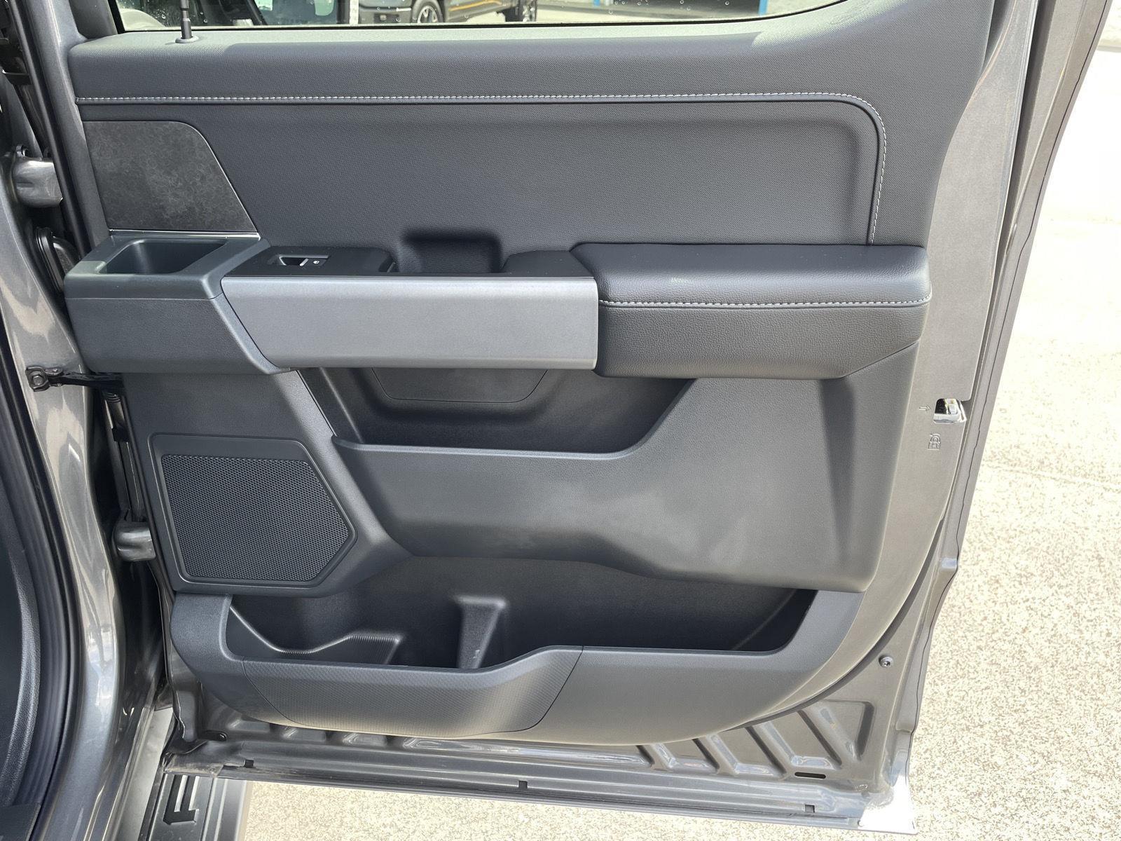 New 2025 Ford F-150 XLT Crew Cab Truck for sale in Lincoln NE
