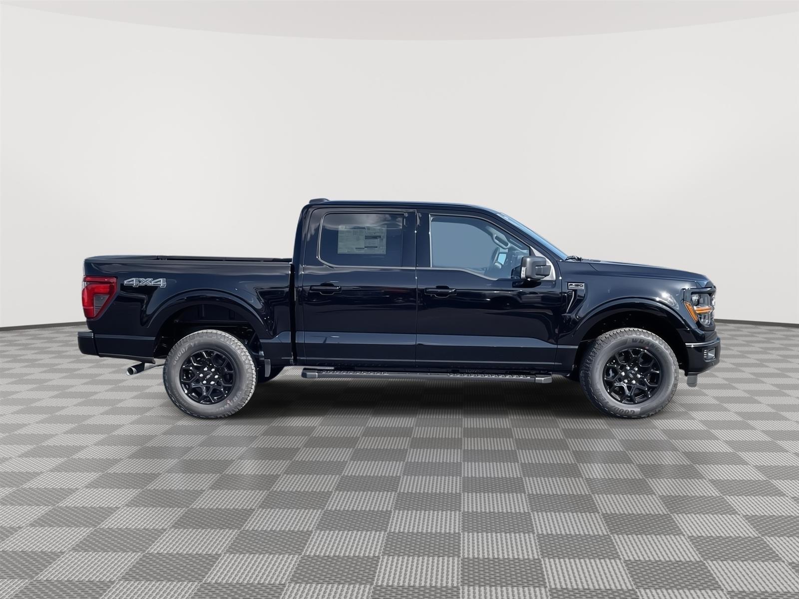 New 2025 Ford F-150 XLT Crew Cab Truck for sale in Lincoln NE